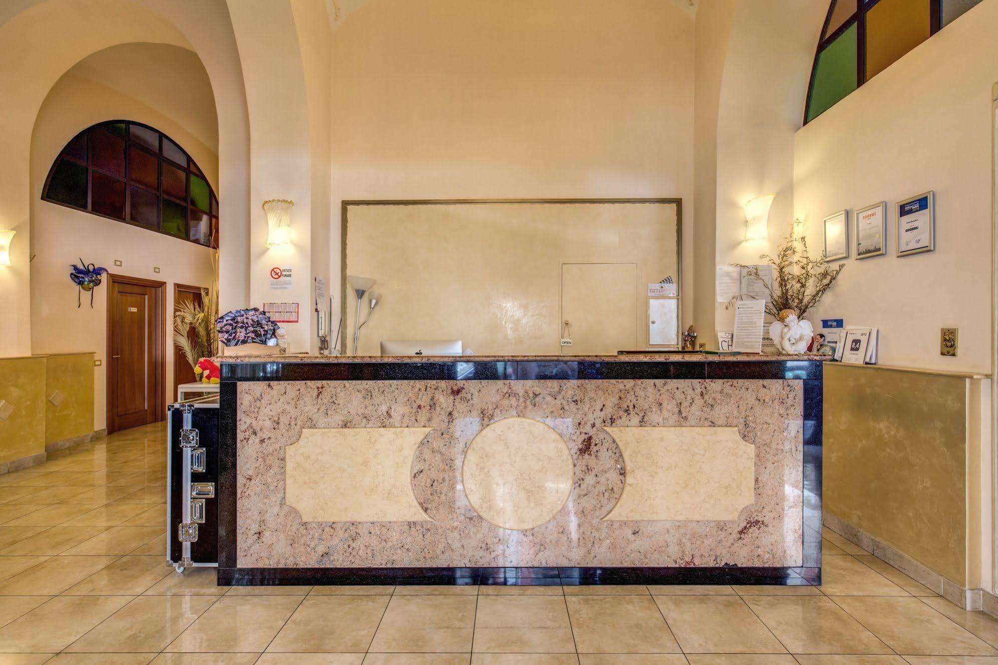 Maryelen Hotel