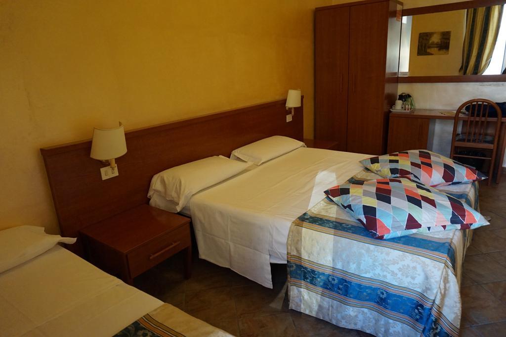 Maryelen Hotel